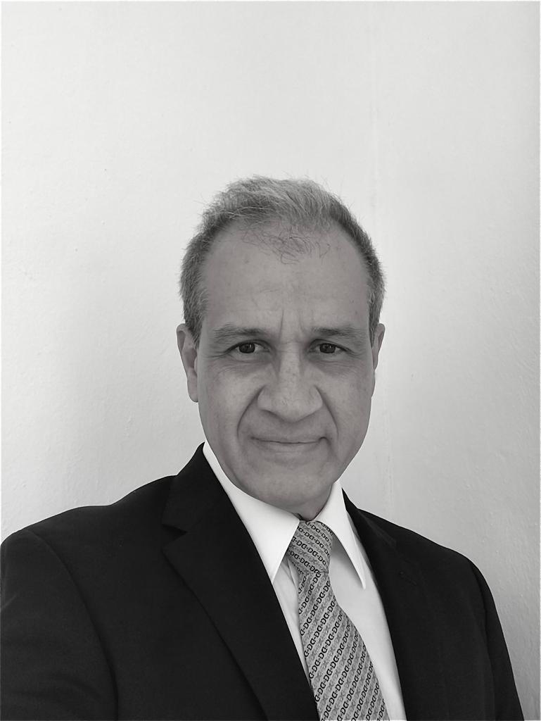 Dr. Oscar Mendiola
